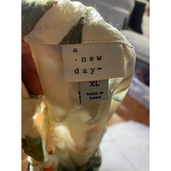 A.New Day Floral Off-Shoulder Women's Top Size XL - Picture 4 of 7